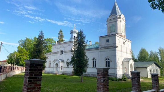 Храм во имя святителя Николая Чудотворца, Муствеэ