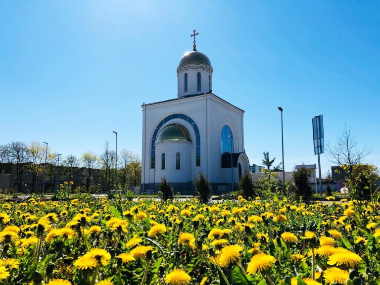 Храм в честь святых двенадцати Апостолов, Нарва