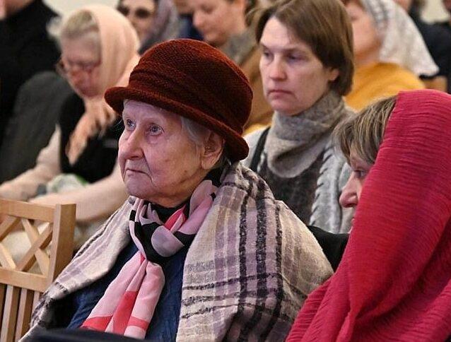 Матушка Наталья Залипская (монахиня Гавриила) на премьере фильма "Добрый пастырь", посвящённого протоиерею Владимиру Залипскому