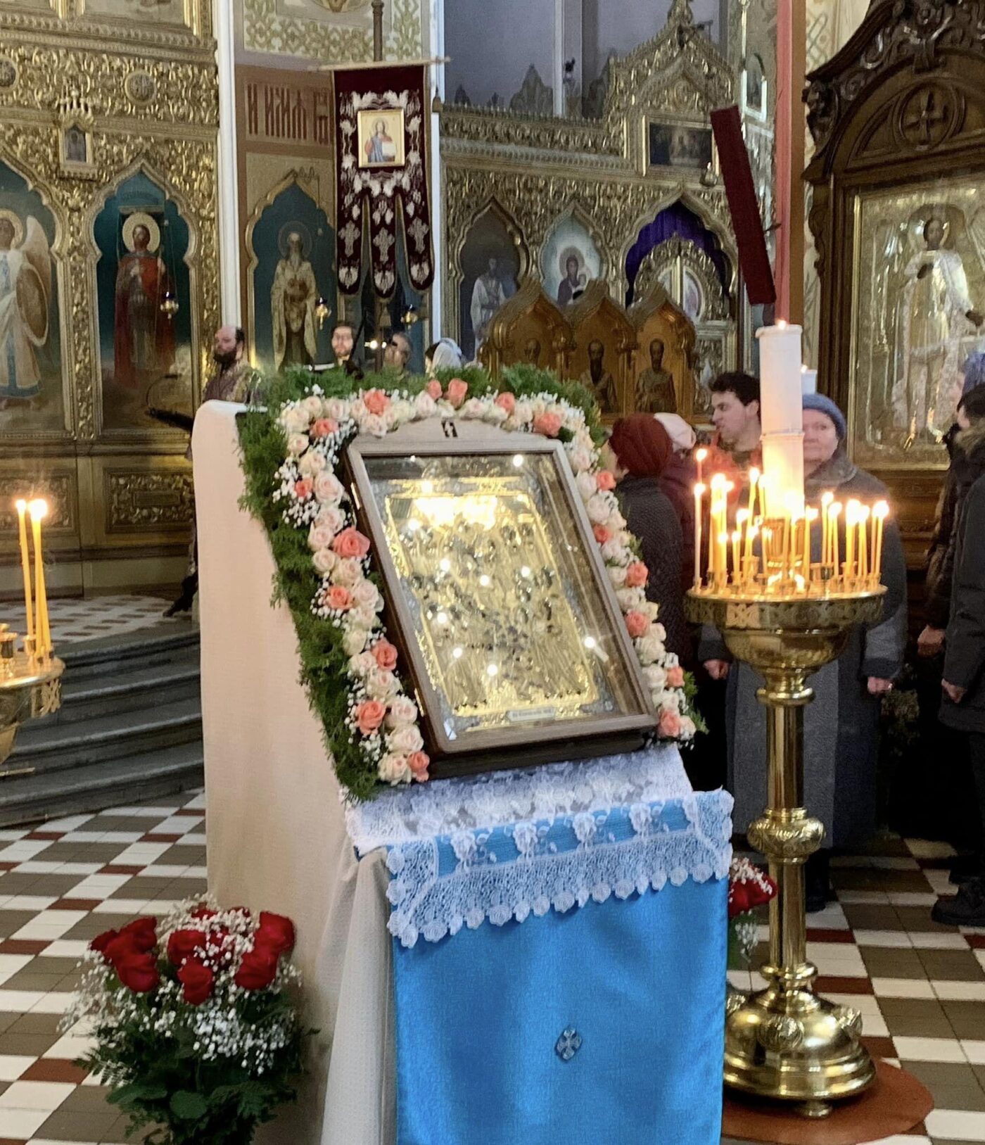 Пюхтицкая икона Успения Божией Матери в Александро-Невском соборе
