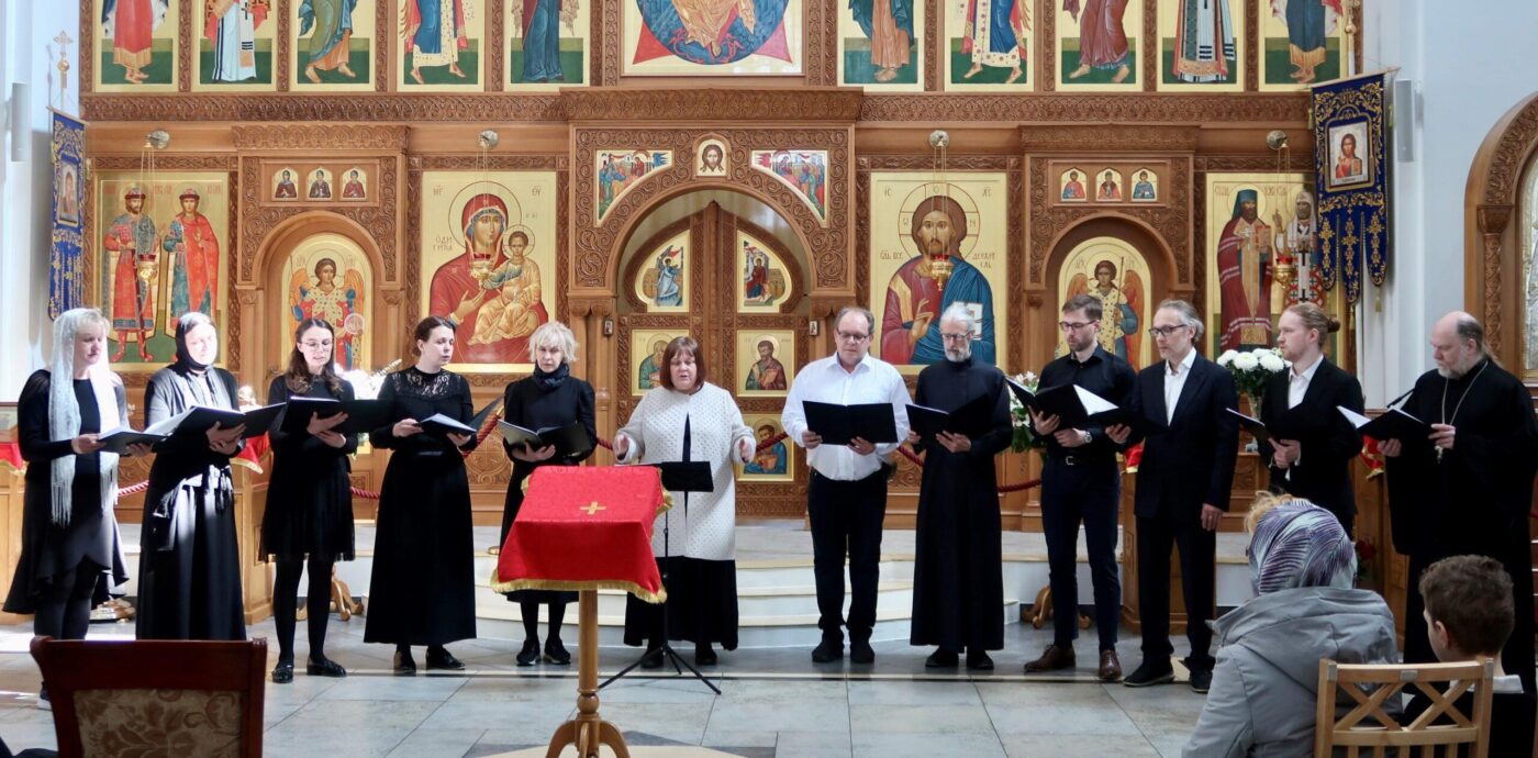 Хор Таллинской Иоанно-Предтеченской церкви. Регент Тийна (Тамара) Хирвоя