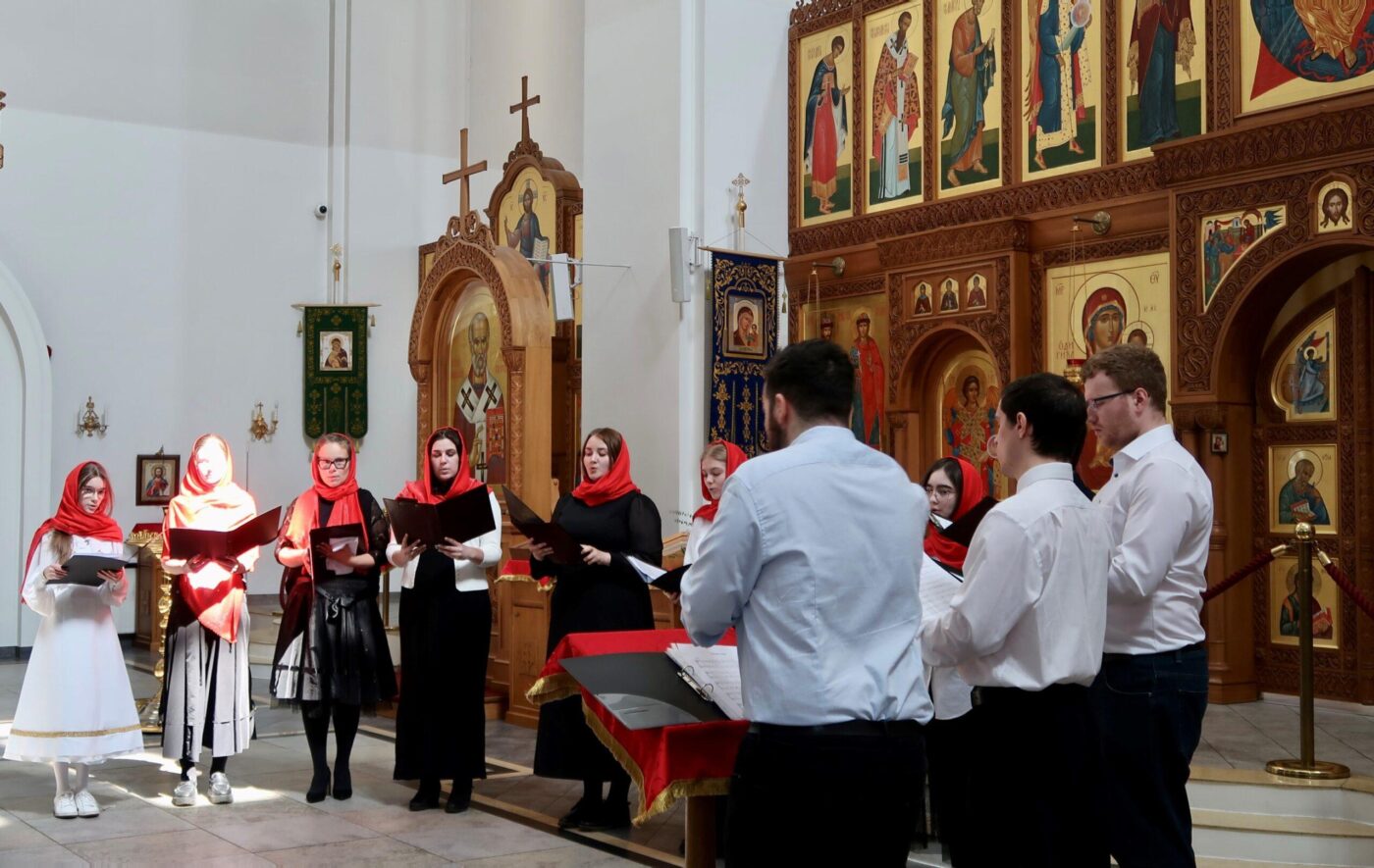 Молодёжный хор Таллинской церкви Рождества Пресвятой Богородицы. Регент Николай Ломакин