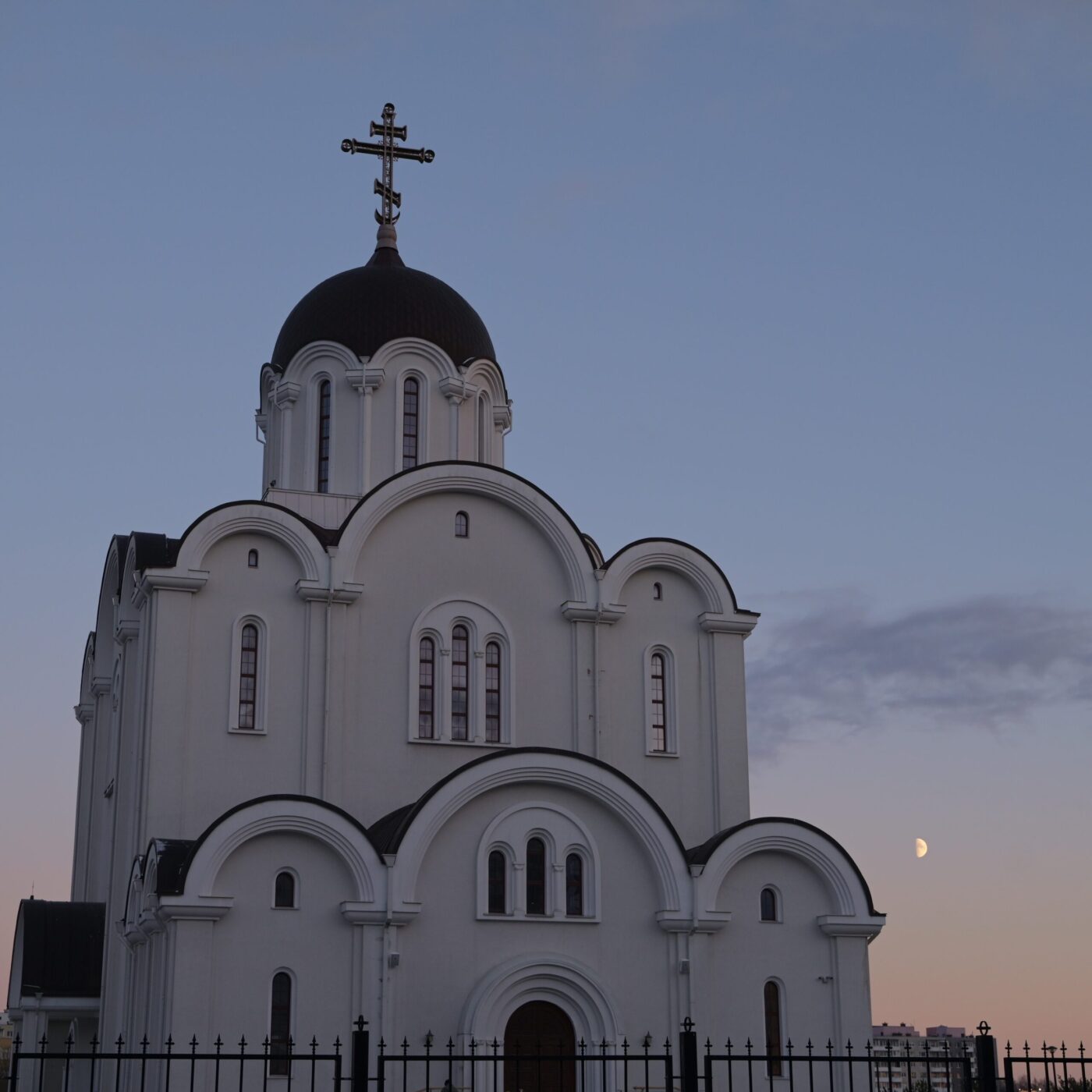 Храм в честь иконы Божией Матери "Скоропослушница" в Таллине (район Ласнамяэ)