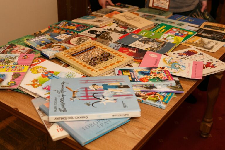 Акция "Подари книге новую жизнь"