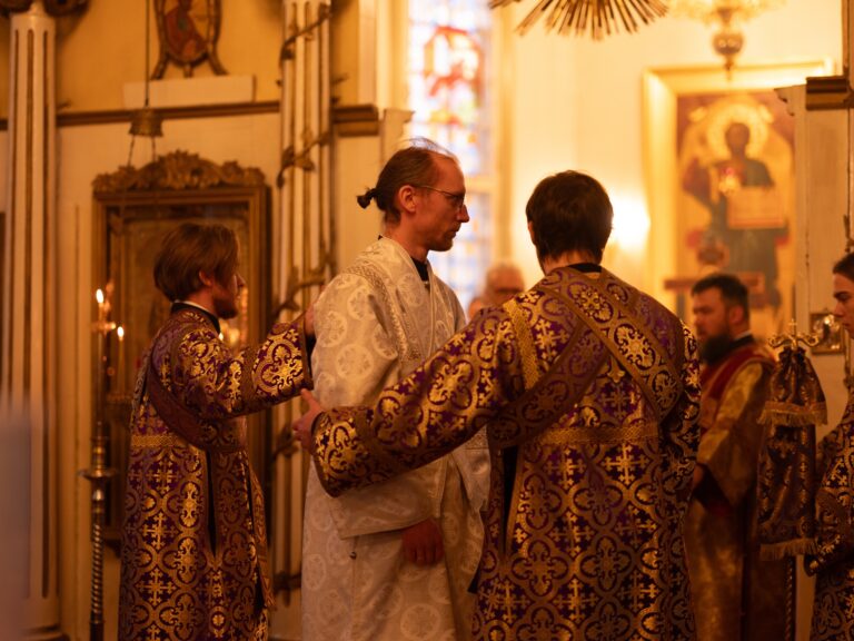 Antipas Kodase diakoniks pühitsemine / Диаконская хиротония Антипы Кодаса